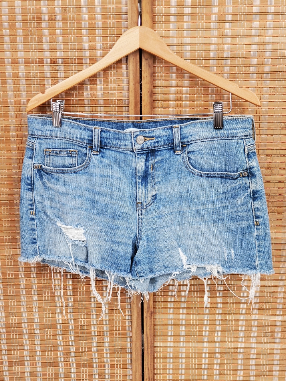 ♤ Old Navy Boyfriend Raw Hem Shorts Size 8